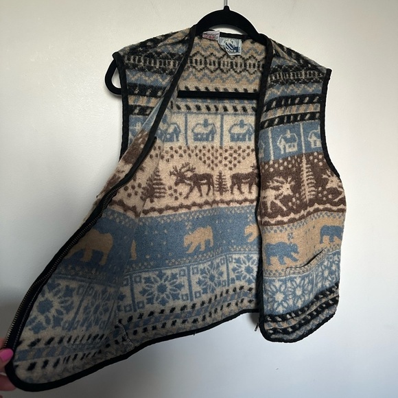Vintage Vest Wool Neutral Evidence Pattern Brown and Blue Warm and Cozy Vest - Picture 13 of 13
